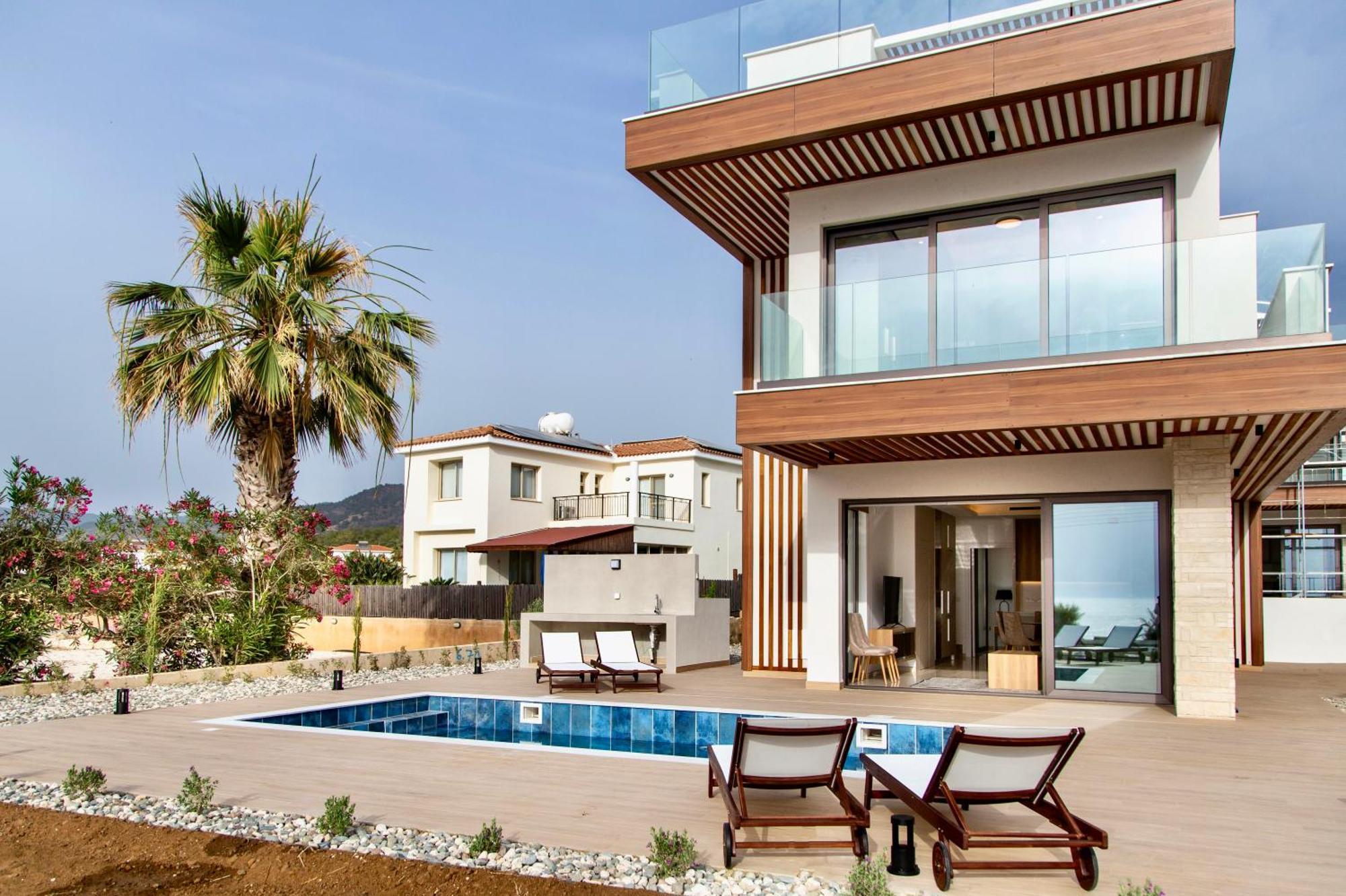 Santa Barbara Seafront Villas W Jacuzzi Pool Paphos Eksteriør billede