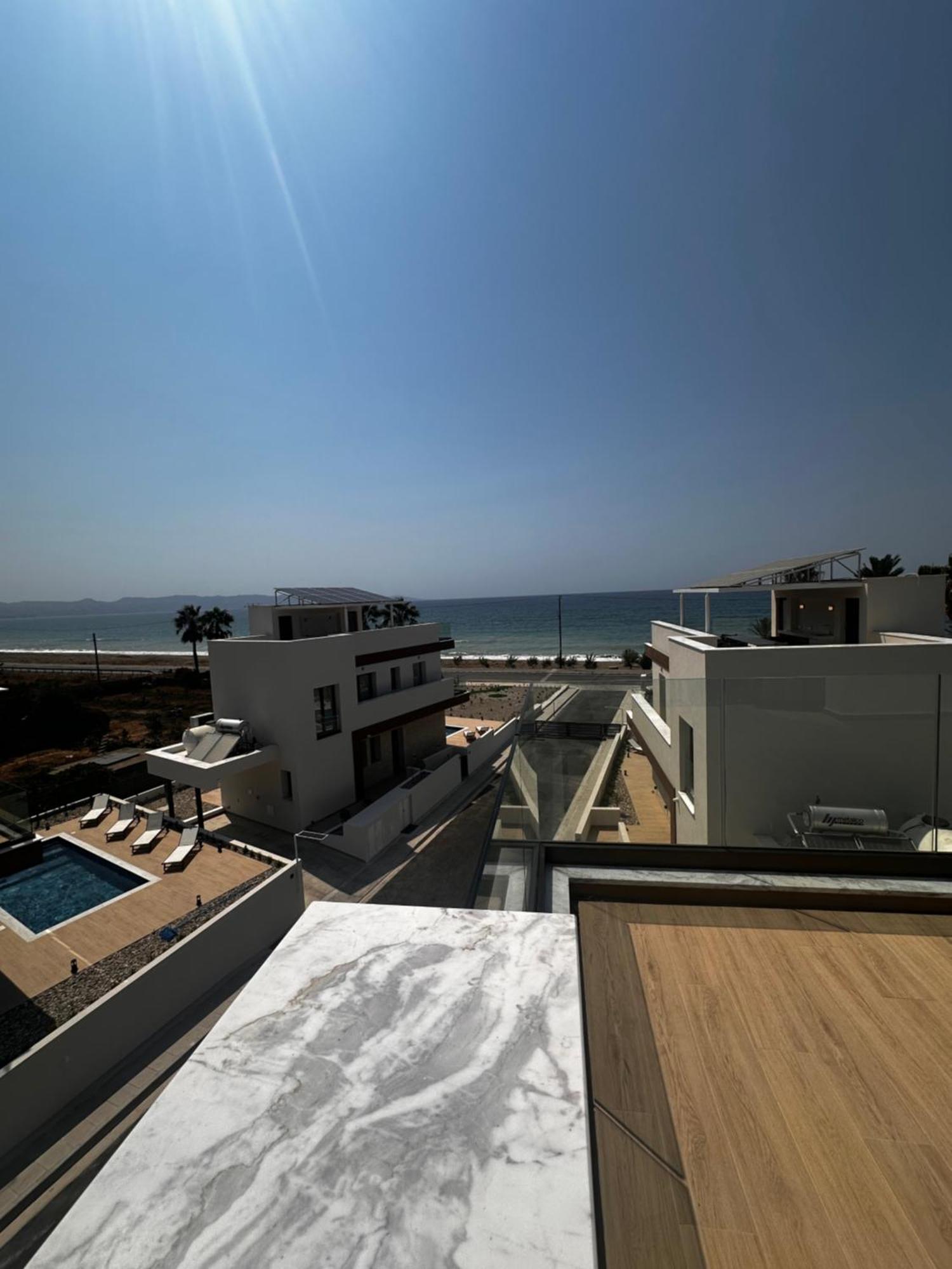 Santa Barbara Seafront Villas W Jacuzzi Pool Paphos Eksteriør billede