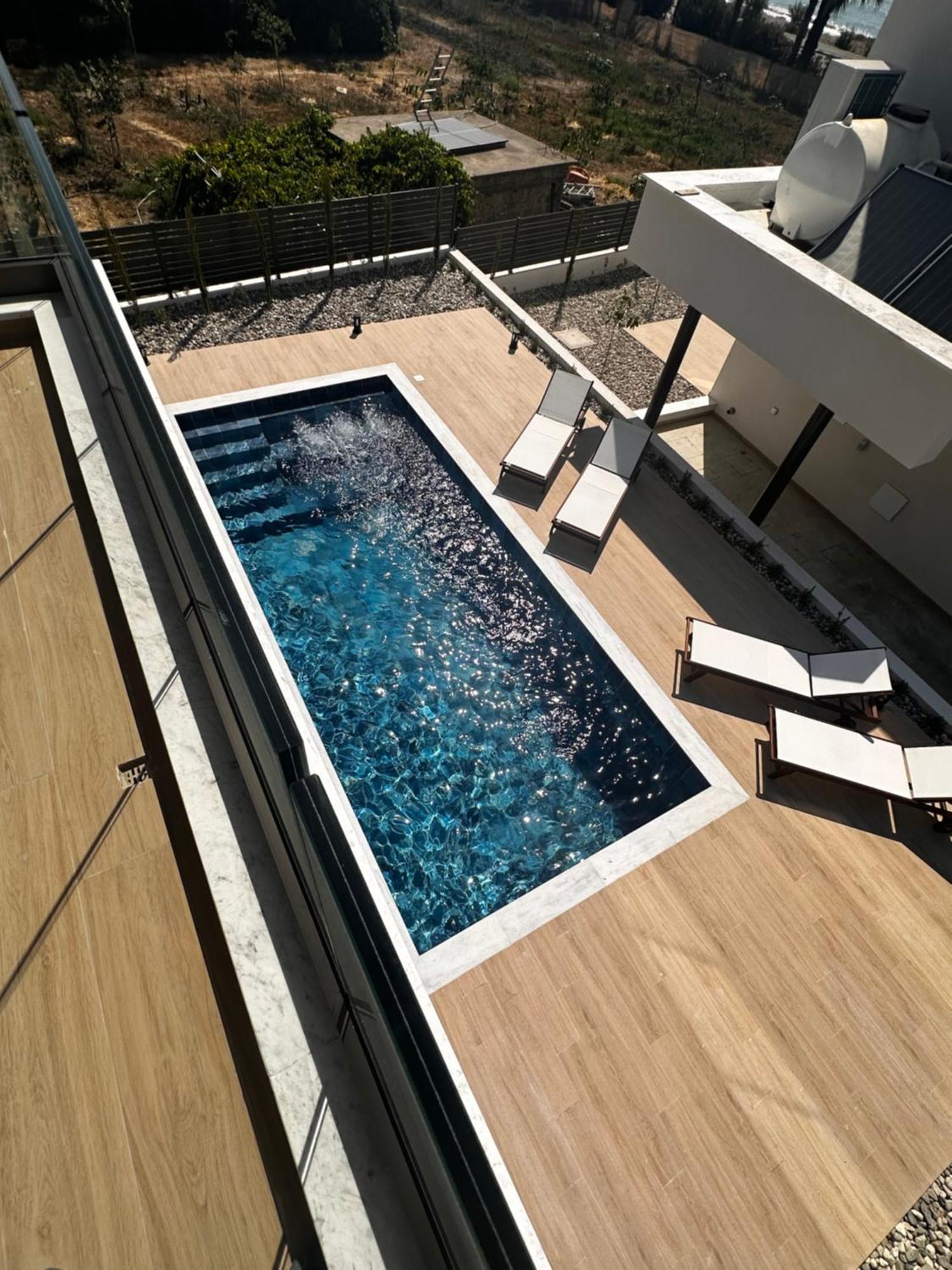 Santa Barbara Seafront Villas W Jacuzzi Pool Paphos Eksteriør billede